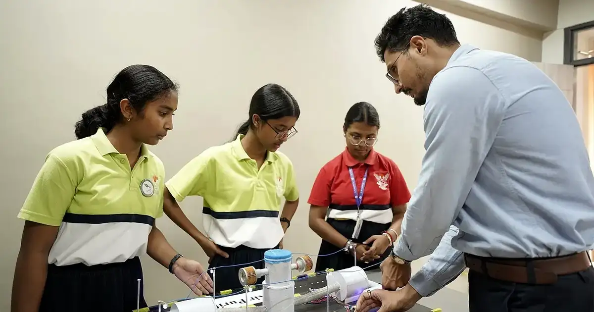 The New-Age Curriculum of the Best Boarding School in India slider1